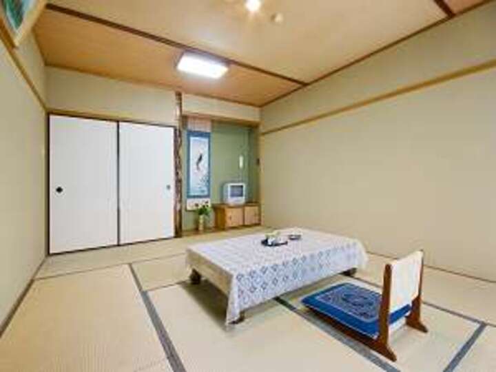 和室１０畳トイレ付き.