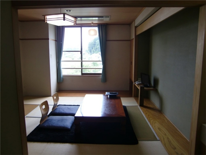 新館1〜3「禁煙」