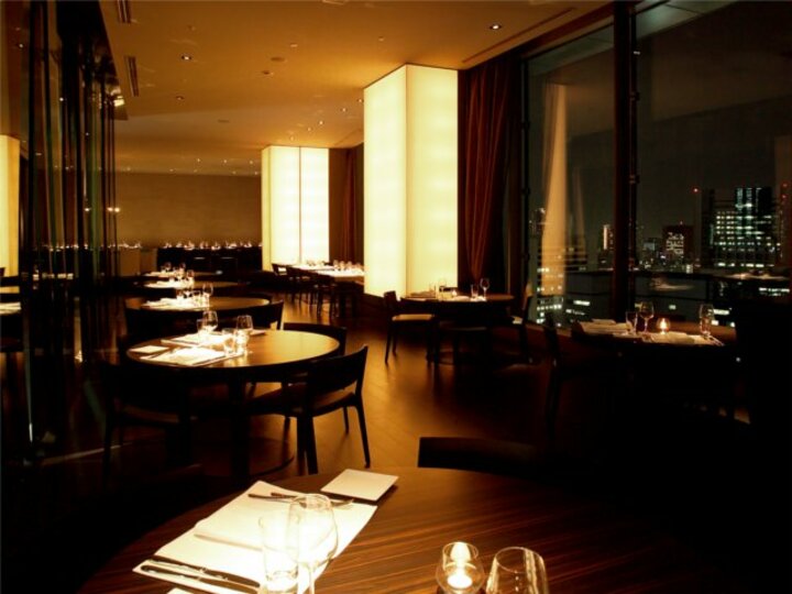 Restaurant sky