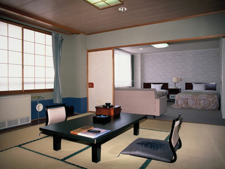 和室８畳トイレ付.