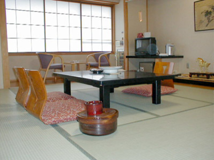 和室（トイレ付）