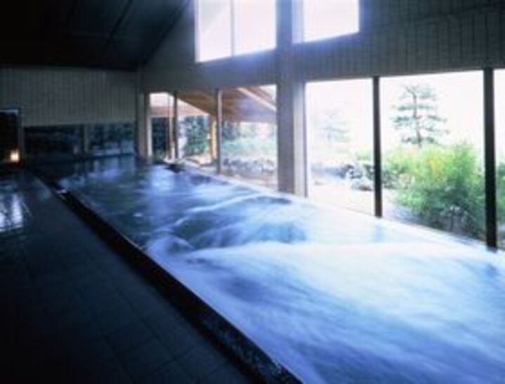 御婦人大浴場　「千鳥の湯」 