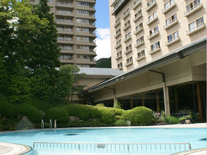 屋外プール