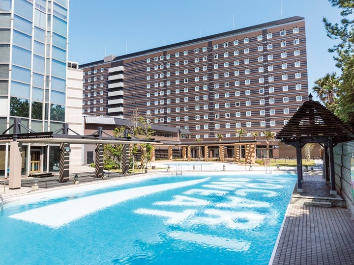 屋外プール