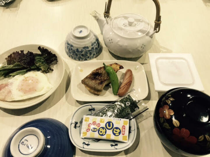 朝食
