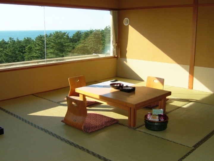 和室12.5畳