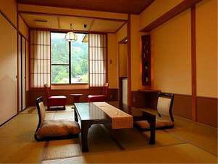 中央館[トイレ付]