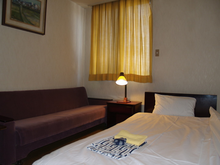 【承認待ち】シングル（バストイレ付き）.