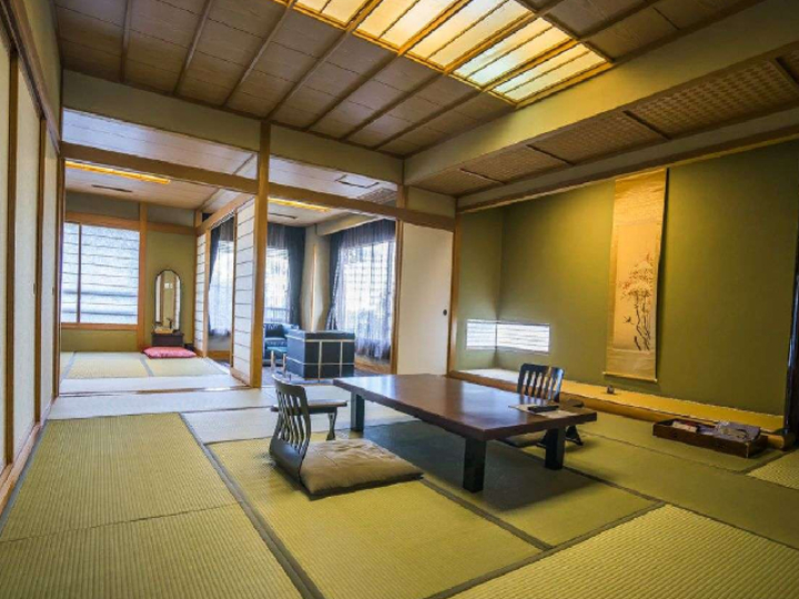 ★特別室高級感あふれる　二間続き和室（12.5畳＋6畳＋広縁付） 