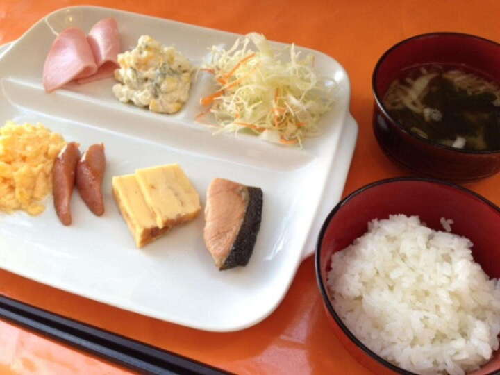 朝食バイキング