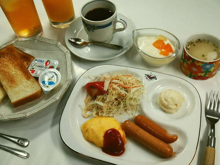 こだわりの食材をいつくしみ、料理人が腕を振るった朝定食（洋食）