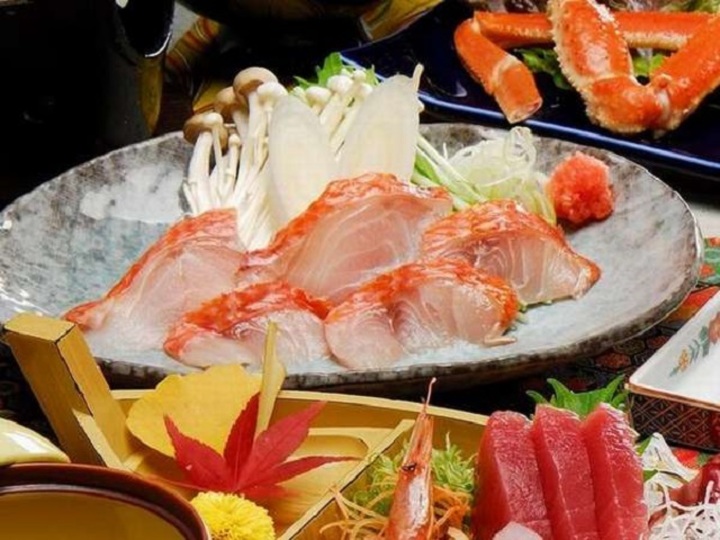 伊豆といえば魚、魚といえば金目鯛！（金目お造り）
