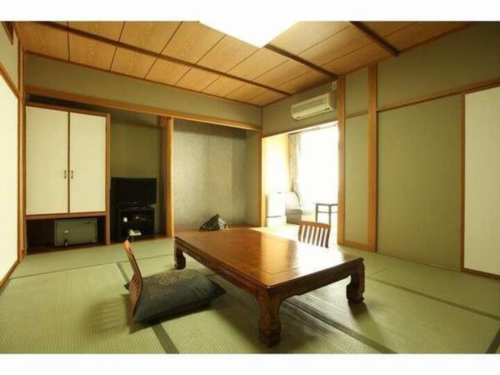 源泉100%・和室10畳・眺望指定ナシ.