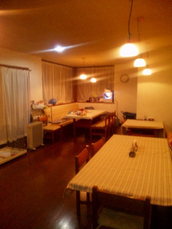 ラウンジバー