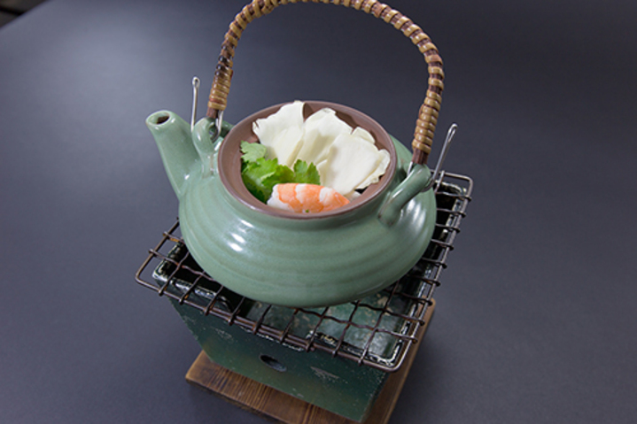 別注料理・白舞茸の土瓶蒸し
