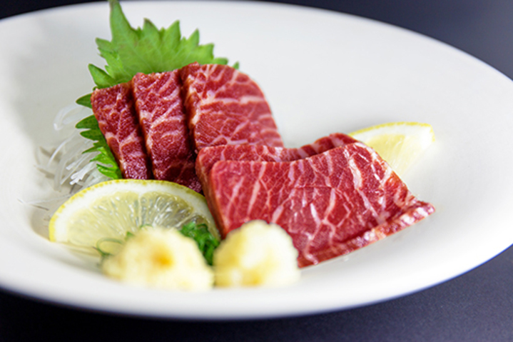 別注料理・馬刺し