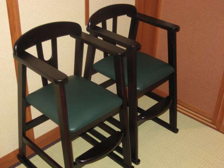 お食事処「湯魚庵」　お子様用の椅子