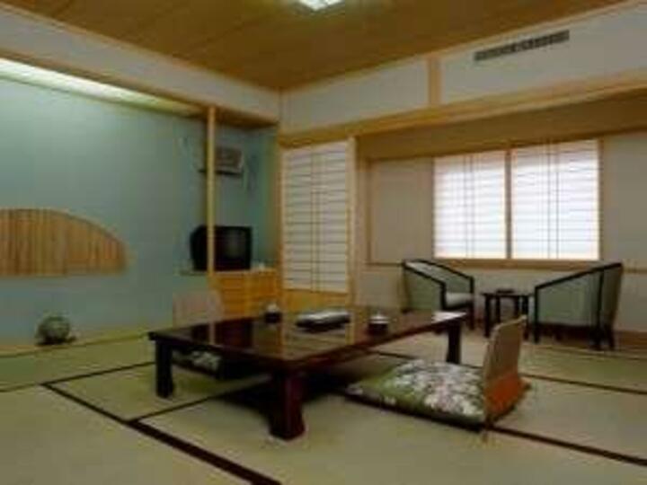 のんびり寛ぎの和室 （常磐館）