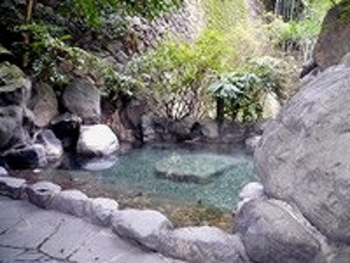 『かじかの湯』　男性・野天風呂