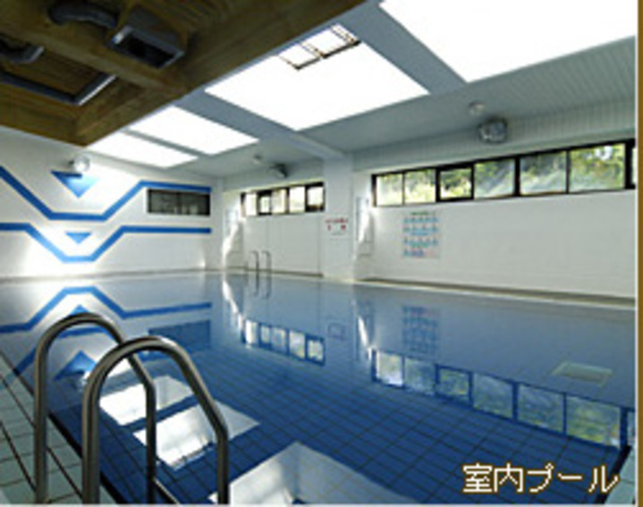 室内プール
