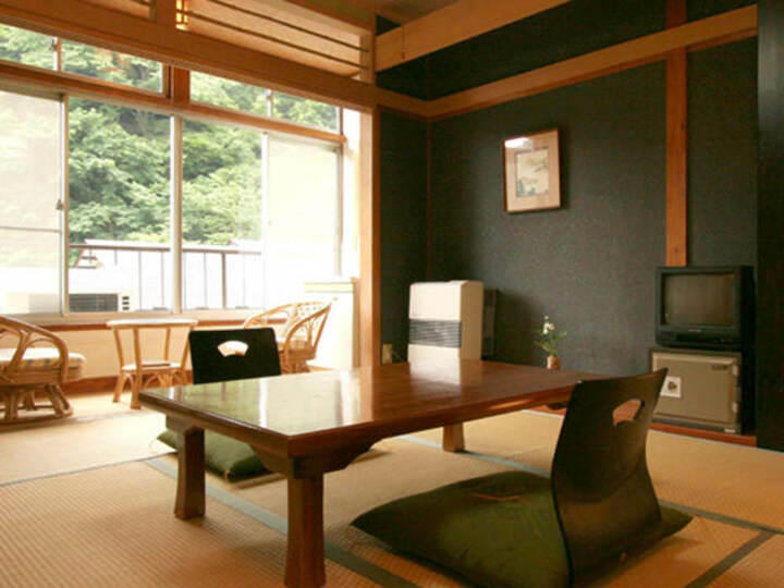 「夢想の間」和室６畳+ベランダ+床の間付客室.