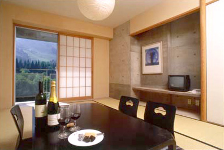 タワースタンダードデラックス（和室１０畳）