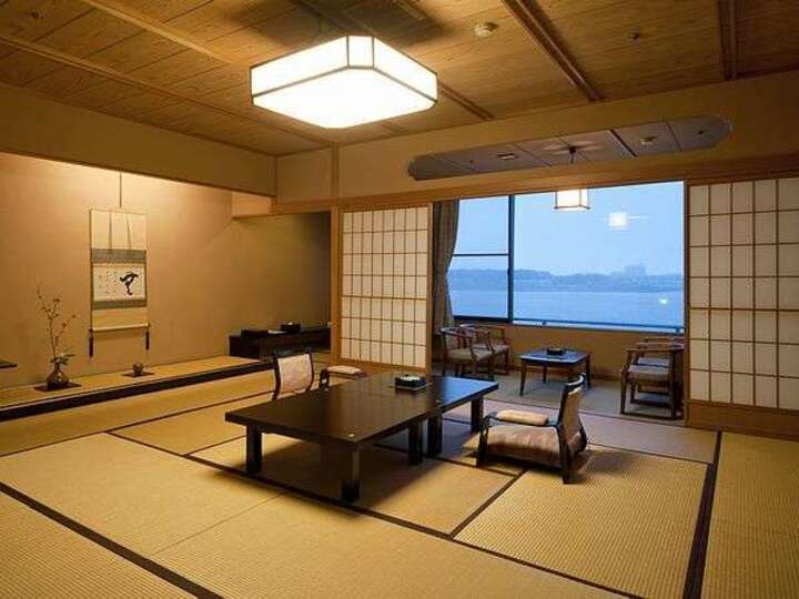 湖畔一望の絶景！格調高い書院造り和室　閑雲棟　
