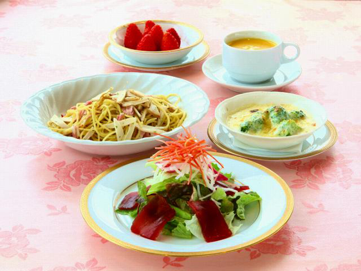 海の見える洋食屋 マルシェ