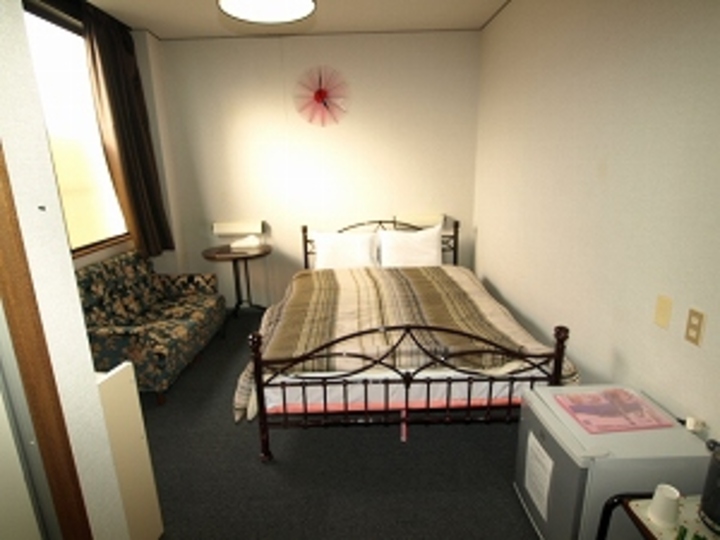 140サイズベッドのダブルルーム、カップルで仲良くsleep