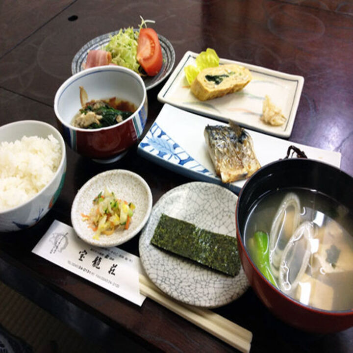 朝食