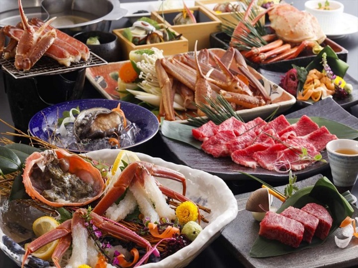 かに刺し等のかに料理や但馬牛、活アワビを楽しめるコース！☆11/6～3/31まで☆