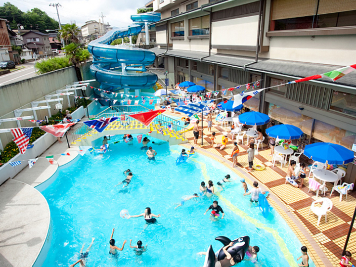 屋外プール