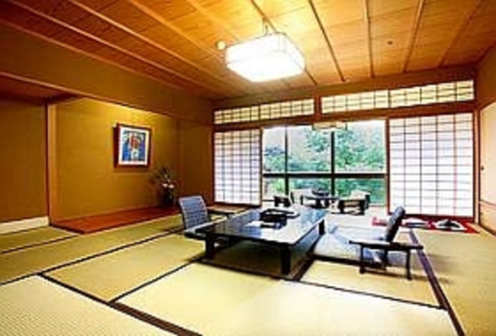 秋の館 
