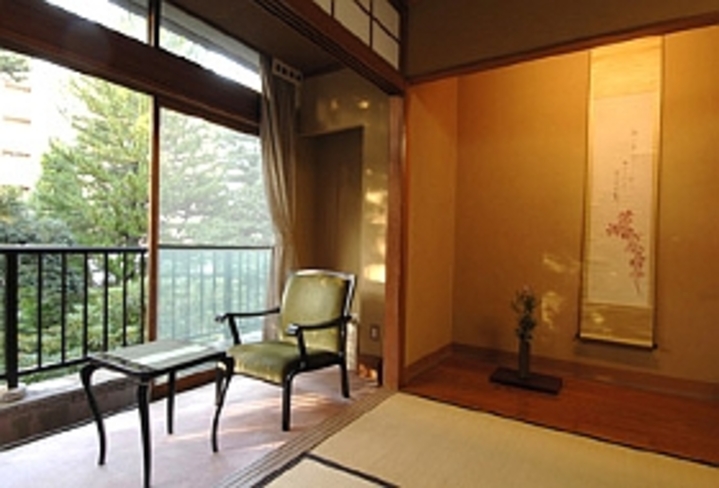  春の館２・３Ｆ（本館） 