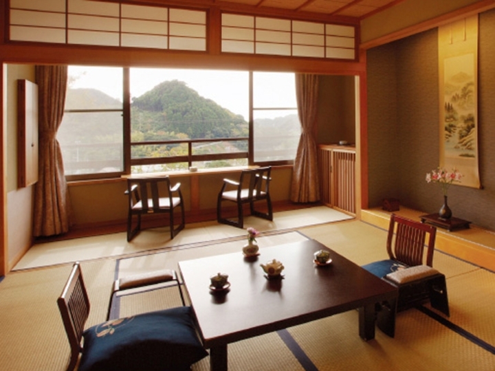 和室１４．５畳＋檜温泉展望内風呂付.