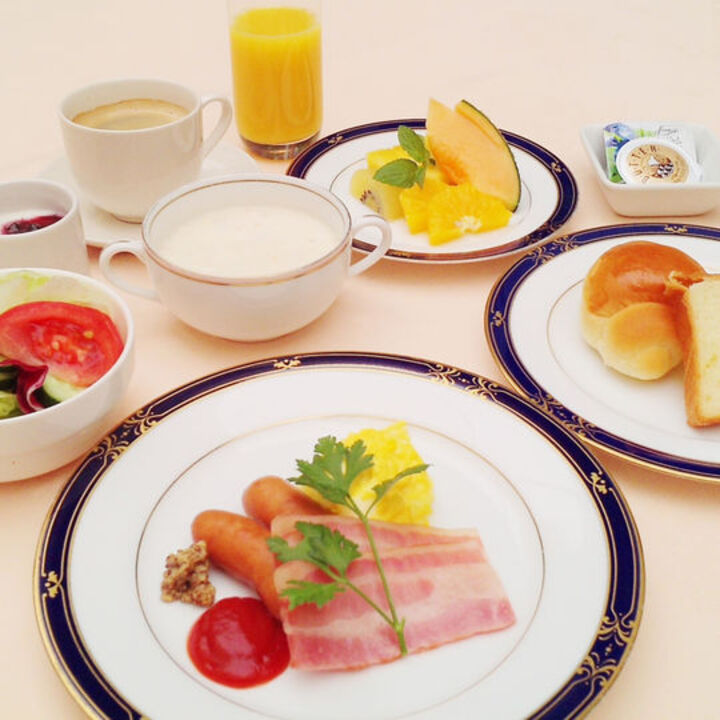 朝食　一例