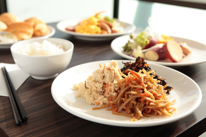 朝食バイキング