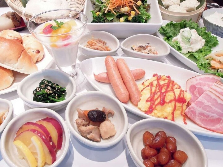 朝食バイキング