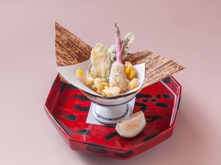 こだわり食材で季節を感じる会席料理のおもてなし⑤