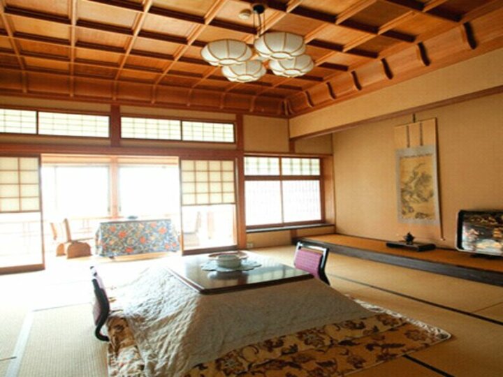 和室8畳〜10畳大正浪漫の部屋.