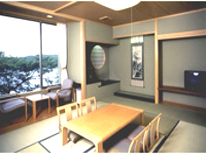 【喫煙可能】【和室】 海が見える部屋 愛煙家向き.