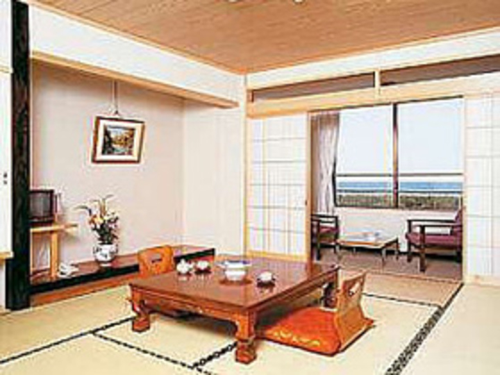 本館　和室（トイレ付）