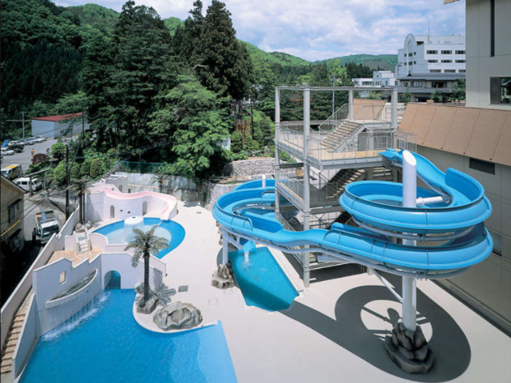 屋外プール