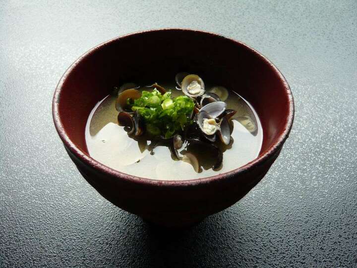 ご朝食には、宍道湖産のしじみをどうぞ。