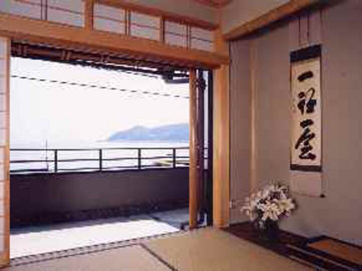 和室１０畳（バス・トイレ無し）
