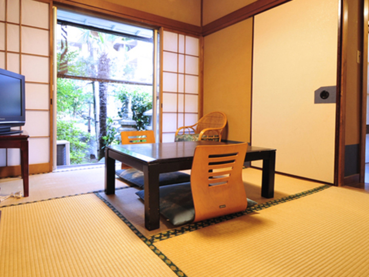 ■離れ和室14畳（6畳+6畳+次の間2畳：二間続き）【禁煙部屋】.