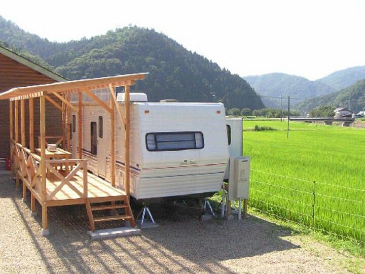 トレーラーハウス.