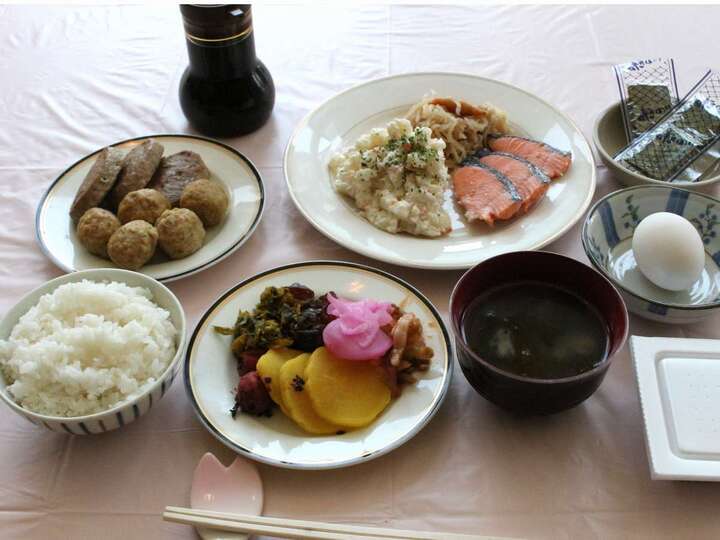 朝食
