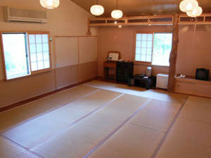 ゆったり  和室１５畳（3〜6名）.