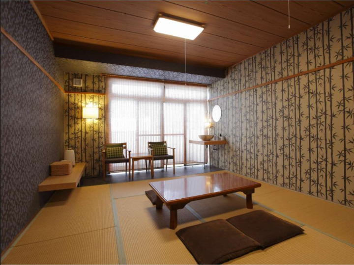 8畳または10畳南向き和室.